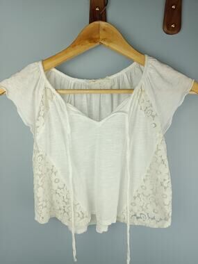 btween White Short Sleeve Lace Panel Tee